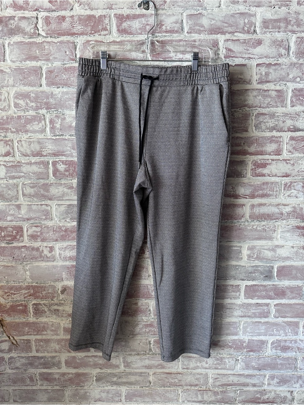 houndstooth business joggers